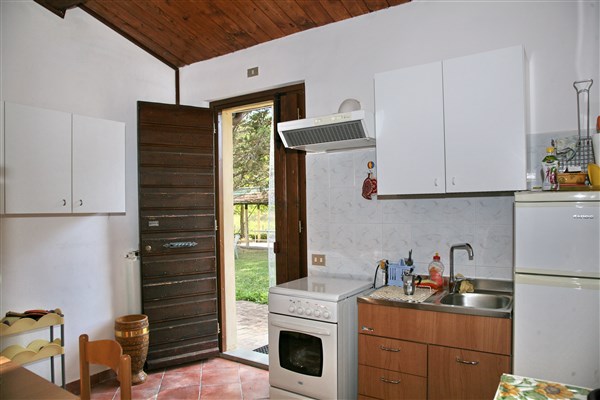 <strong>Apartment MARGHERITA</strong><br/>floor Ground , Indipendent entrance, 3 beds<br/>Heating<br/> Surface Mq 28

